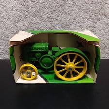 John Deere 1998 ERTL 1923 Model 