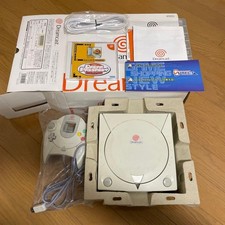 Dreamcast Dreamcast console with box #0b0150 picture