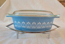 Vintage 1964 Pyrex Blue Tulip 043 Casserole w/ Trivet Promotional picture