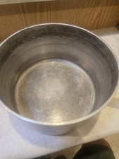 VINTAGE WEAR EVER ALUMINUM 702 1/2 SAUCE PAN 2 Qt. WOODEN HANDLE-USA picture