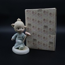 Vintage 1987 Precious Moments Faith Takes The Plunge figure picture