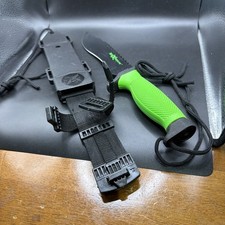 M48 Apocalypse Fixed Blade Knife by United Cutlery – With Sheath Zombie Ready picture