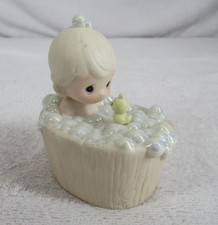 Enesco Precious Moments A Tub Full Of Love Porcelain VTG 1987 Figurine #112313 picture