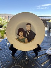Vtg 1960s  9” JFK Jackie President Kennedy Commemorative Plate 22K Gold USA Mint picture