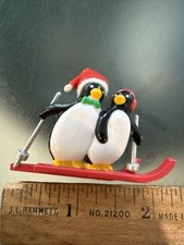 Avon PIN Christmas Vintage PENGUINS on Skis Snow SKIING HIT THE SLOPES Brooch picture