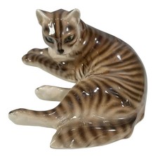 Vintage RARE Wein Knight Ceramics Austrian Striped Cat Figurine Laying Keramos picture