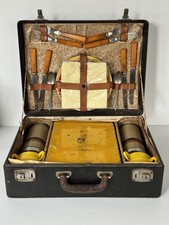 AUTOMOTIVE TRAVEL PICNIC SUIT CASE FOR SPORTS CAR OR STATION WAGON 1940’s /1950s picture
