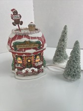 Dept 56 NORTH POLE 2002 Elf Land North Pole Grandma’s Bakery #05841 Christmas  picture