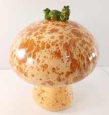 Vintage MCM Mid-Century MUSHROOM WITH HAPPY FROG Rustic Country Ceramic Figurine picture