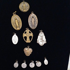Vintage Christian Religious Medals & Catholic Pendants Lot, Mixed Metals picture