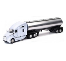 NewRay New-Ray Kenworth T680 Truck with Oil Tanker 1:32 Diecast Model White picture
