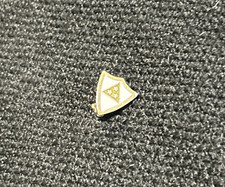 VINTAGE Kappa Delta sorority pledge pin / button, white & green enamel - KD picture