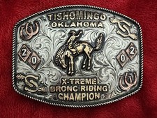 Rodeo☆2002☆Bronc Riding X-TREME Champion Trophy Buckle☆Tishomingo Ok☆Rare☆728 picture