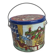 Vintage Bunte Old Tyme Candy Tin Christmas Animals Holiday Handle 5.5 × 6.75