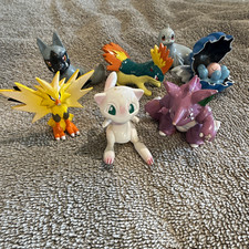 Tomy Nintendo Pokémon  Figurine Lot of 7 includes Mew Zapdos Nidoking picture