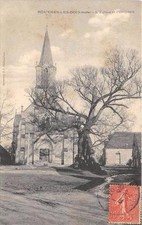 Old postcard 36 ROUVRES LES BOIS L'EGLISE ET L'ORMEAU (not current photo picture