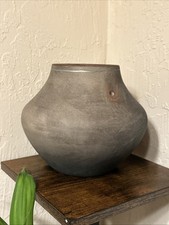 Estella Loretto Signed Native American Jemez Pueblo Sculpted Pottery Vase Clay picture