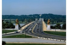 Photo:Washington DC Arlington Memorial Bridge Potomac River Cars picture