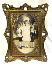 VICTORIAN  Ornate BRASS Embossed ROSES Easel Style PICTURE FRAME   WONDERFUL picture