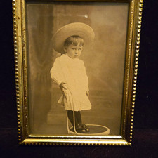 Antique 1890s Toddler Photo Gold Beaded Frame 3.5x4.5 Victorian Cabinet Card picture