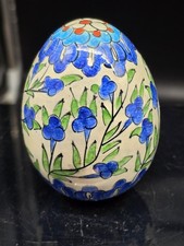 European Hand Painted Blue And White Egg 3.25