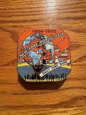 Vintage 1964-65 New York World’s Fair Daily Dime Bank Tin Souvenir picture