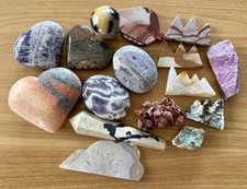 Crystal WHOLESALE Lot 16pcs Heart Palm Mushroom Carvings Specimen Mineral Raw picture