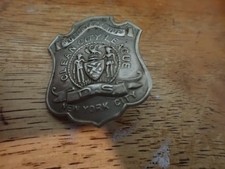 new york city clean city sanitation volunteer pin back 1800 obsolete  bx 36 picture