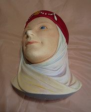 LEGENDS PRODUCTS CHALKWARE MAID MARIAN 1988 VINTAGE WALL BUST MADE ENGLAND picture