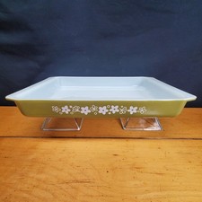 Vintage Crazy Daisy Spring Blossom Green Pyrex Lasagna Pan #933 “Crazy Daisy” picture