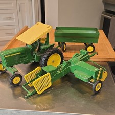John Deere Farm Toy Lot Tractor w/ Canopy, Wagon Trailer & Implement picture