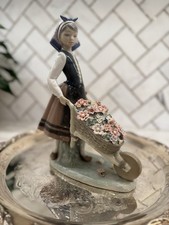 Vintage Lladró Porcelain Figurine “Love’s Tender TokensHandSigned and Dated 1992 picture