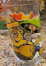 Vintage 1981 McDonalds The Great Muppet Caper 16 oz. Glass.  picture