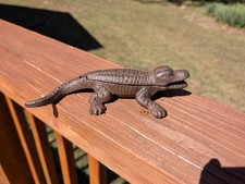 CAST IRON MONON ROUTE RAILROAD ALLIGATOR GATOR MATCH BOX HOLDER COIN DISH TRAIN picture