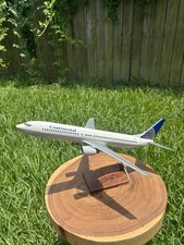 Vintage PACMIN Continental Airlines Boeing 737-200 1:100 Scale Model Airplane picture