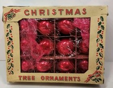 Vintage Christmas Early 50s Holly Red Mercury Glass 12 Ornaments in Original Box picture