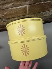2 VTG Harvest Gold Yellow Tupperware 8