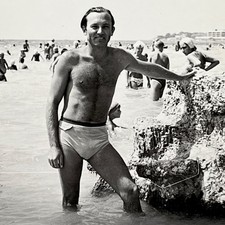 1960s Shirtless Handsome Man Tight Swim Trunks Gay Interest Vtg Snapshot Photo picture