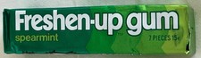 Vintage 1973 FRESHEN-UP SPEARMINT GUM  Unopened  New Old Stock picture