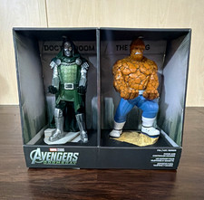 Cable Guys Marvel Avengers Doomsday Doctor Doom & The Thing Phone & Controller picture