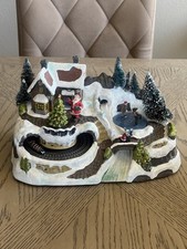 Vintage Avon Holiday Splendor Christmas Winter Wonderland Fiber Optic Village picture