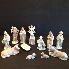 Vintage Roman Nativity Lot - 13 Pieces picture