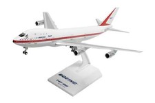 Skymarks SKR1165 Boeing 747-100 House Color N7470 Desk 1/200 Jet Model Airplane picture