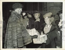 1938 Press Photo Eleanor Roosevelt at Women's National Democratic Club Event picture