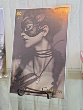 Catwoman #4 DC Boutique, Convention Exclusive: Artgerm Gold Foil Variant NM picture