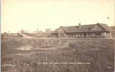 RPPC Minot North Dakota Street Scene Railroad Depot & Viaduct 1909 picture