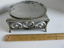 OLD VINTAGE FOOTED METAL Pedestal Riser PLATEAU  6 1/2