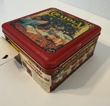 Vintage 1992 Crayola Collectible Tin Set w/ Crayons & Ornament 4 retired colors picture