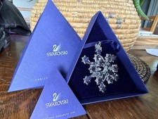 SWAROVSKI CHRISTMAS ORNAMENT 2004 Crystal Glass Snowflake 631562 picture