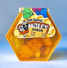 R A R E   Vintage 1990 Willy Wonka BUMBLES Hive Candy Container 2.25” SEALED picture